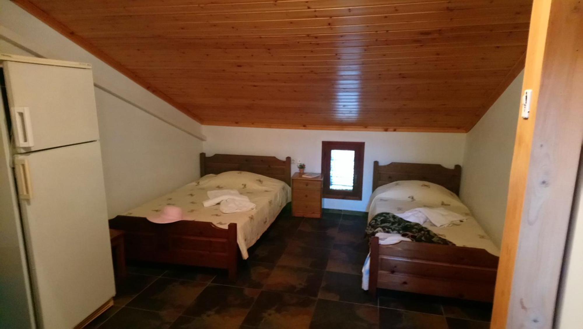 Kiwi Kastle Aparthotel Néa Fókaia Exterior foto