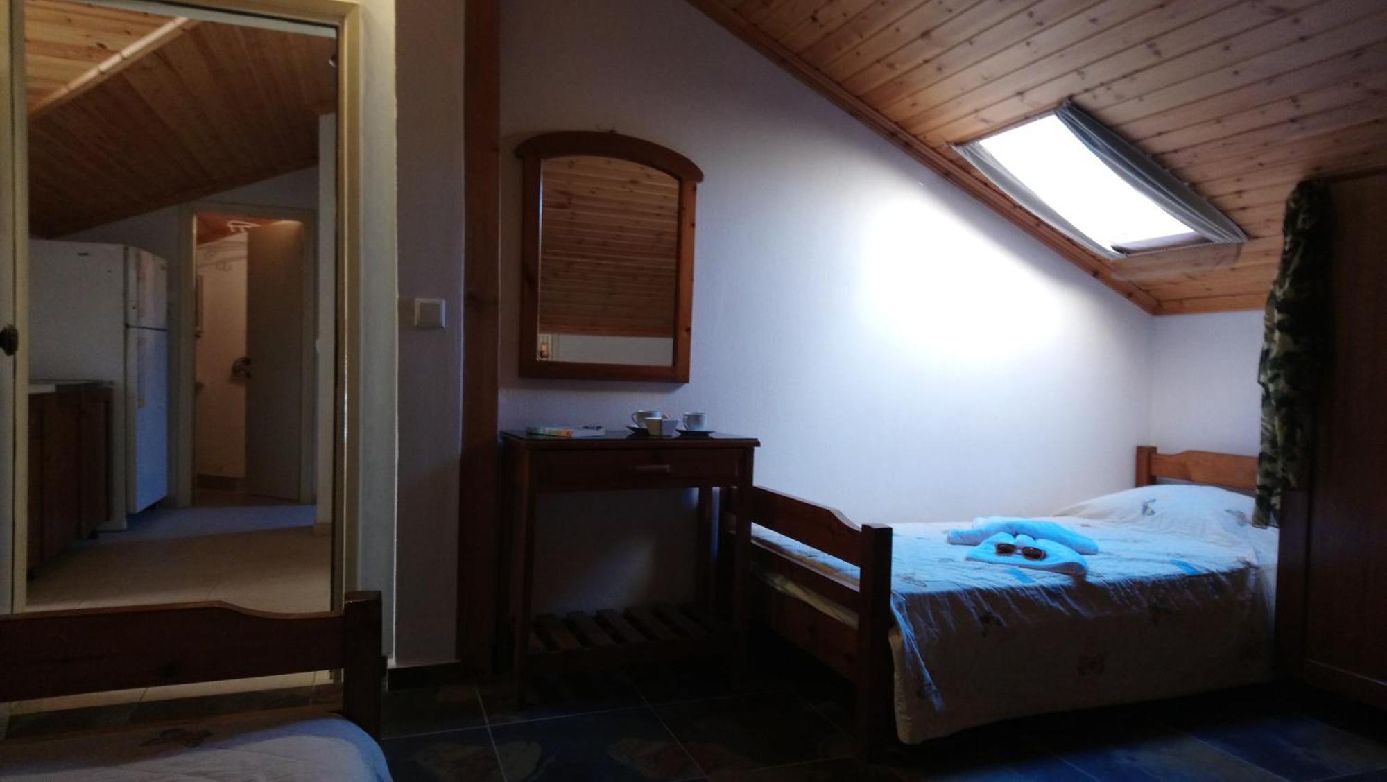 Kiwi Kastle Aparthotel Néa Fókaia Exterior foto